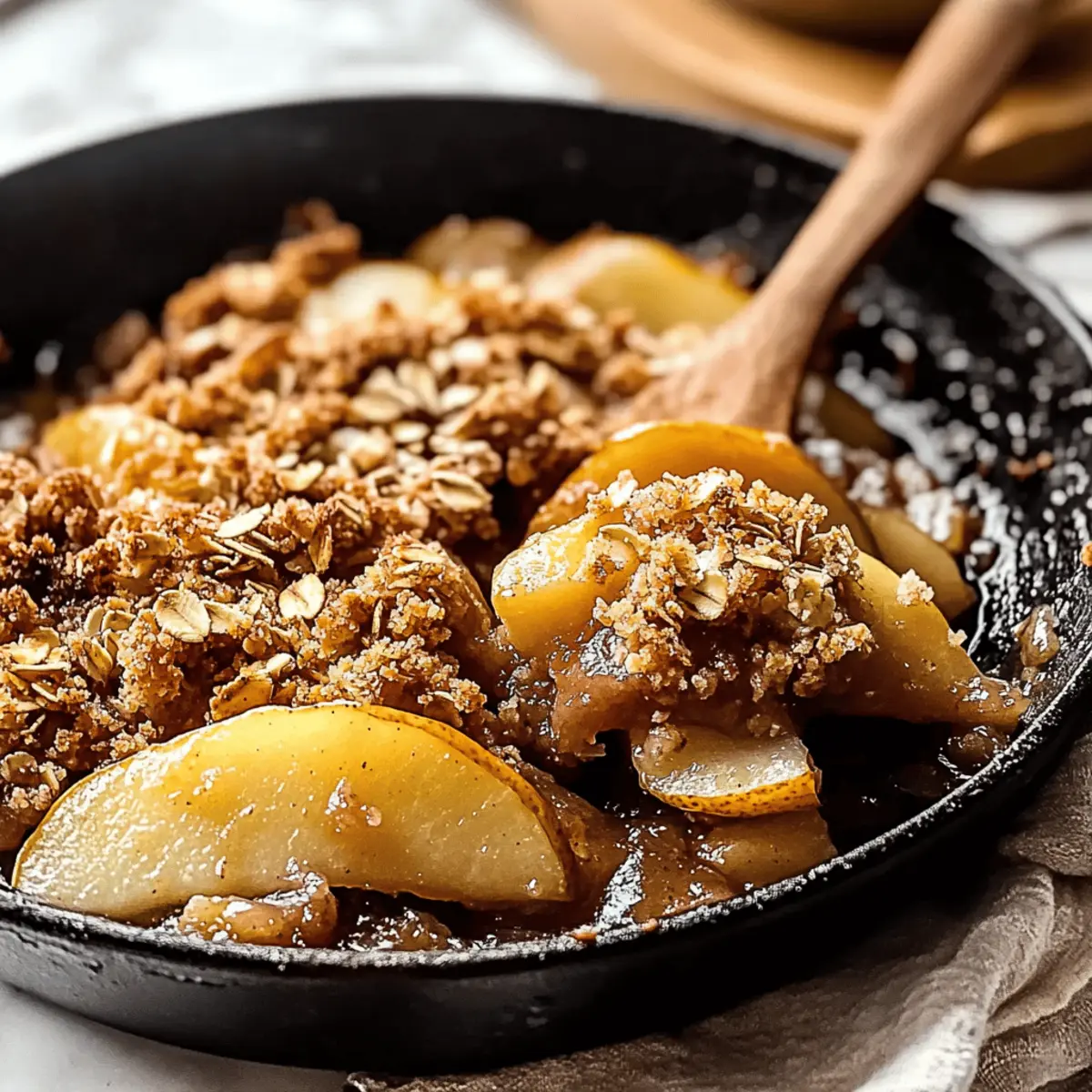Cozy Skillet Pear Crisp with a Crunchy Oat Topping
