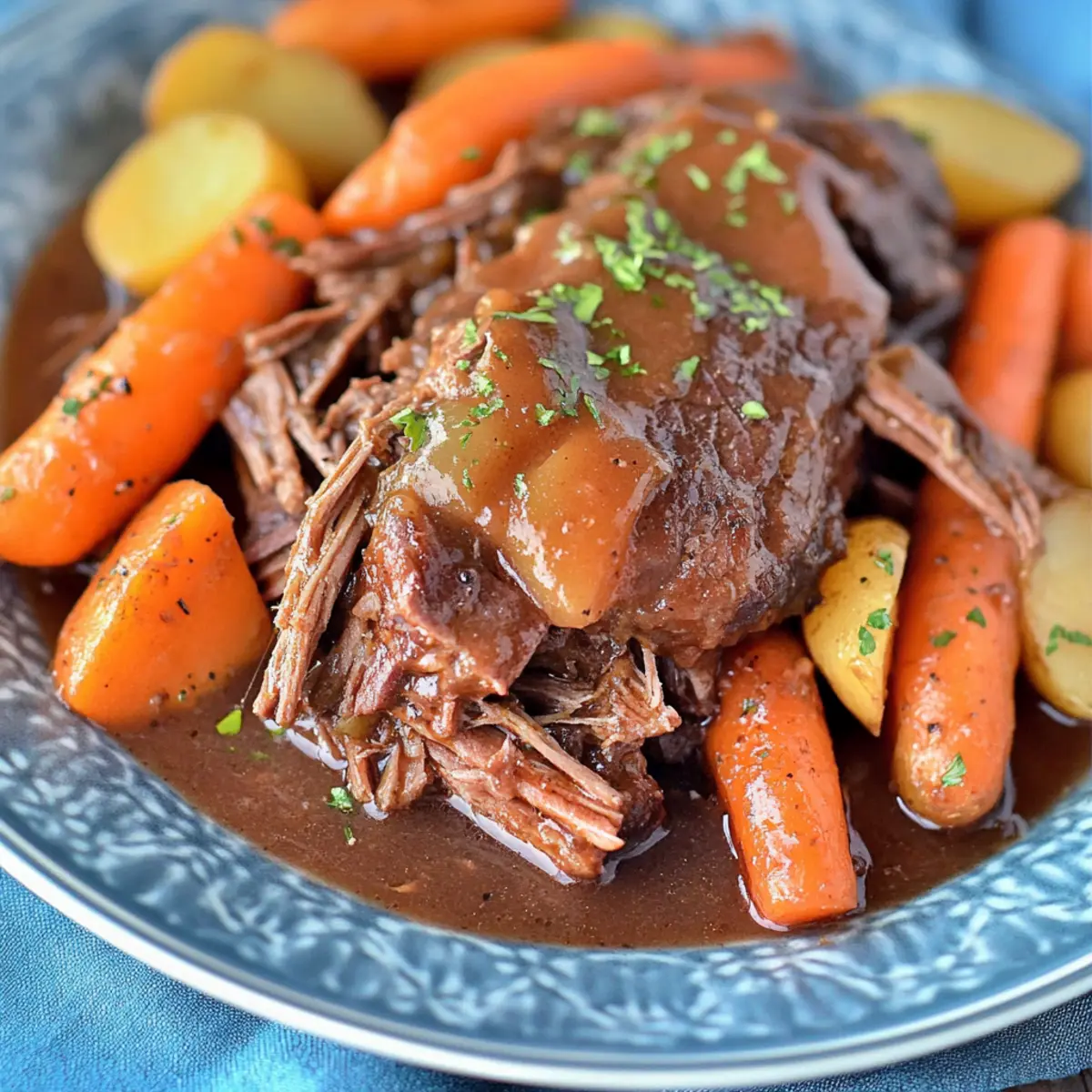 Mouthwatering Slow Cooker Pot Roast for Busy Weeknights