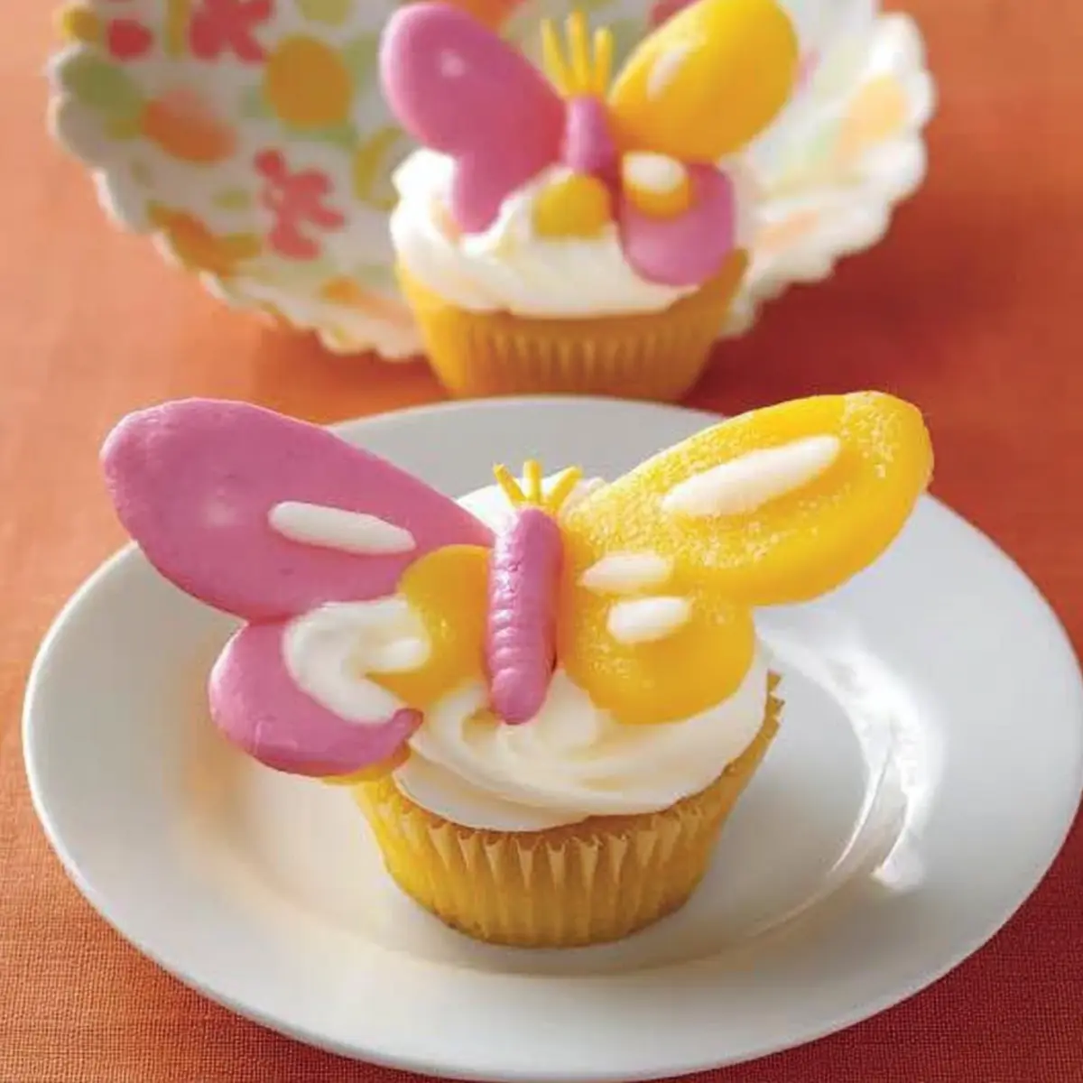 Lemon Butterfly Cakes: Light, Zesty Treat for Celebrations
