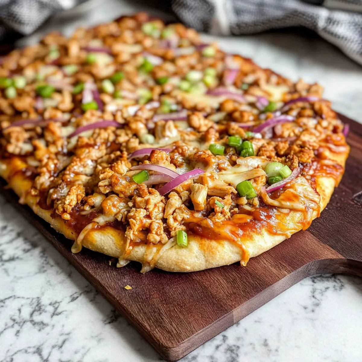 Savory Barbecue Chicken Flatbread for Effortless Weeknight Dinners