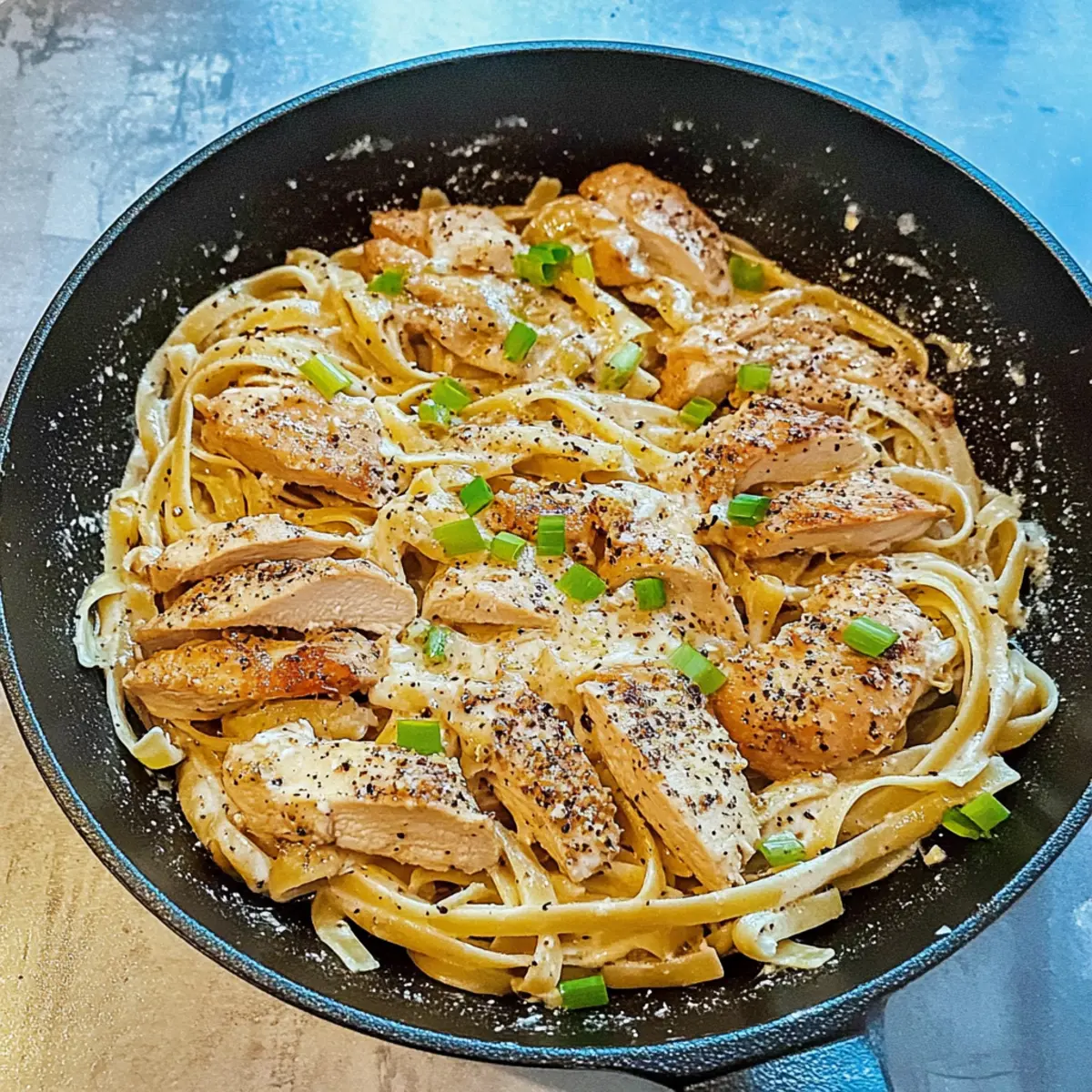 Savoring Garlic Chicken Pasta in Just 30 Minutes